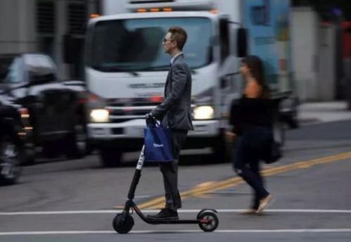 共享電動(dòng)滑板車 新型代步工具更受歡迎圖片