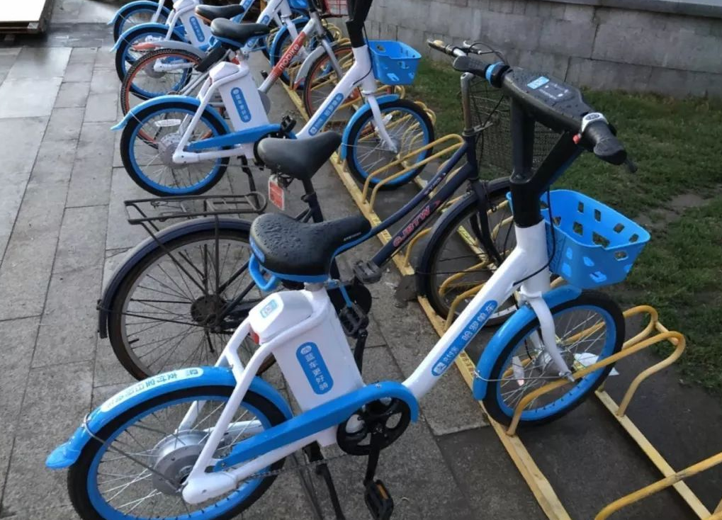 共享電動(dòng)車(chē)