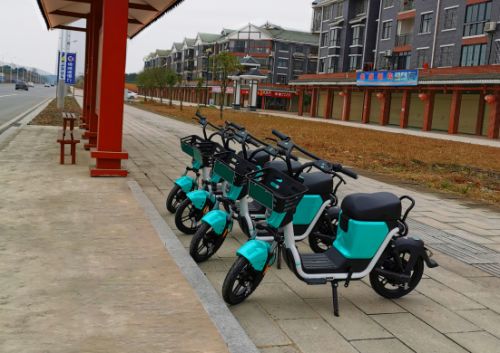  面對(duì)亂象，共享電單車行業(yè)一直在努力改變圖片